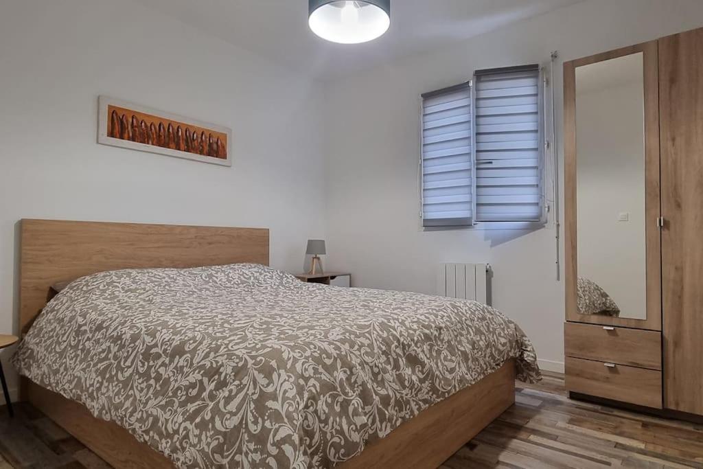 Belle Maison Climatisee Renovee Pac-Man Entre Collegues, Amis, Famille - Barbecue - Netflix - Prime - Baby Foot 50Cts Saint-Seurin-sur-l'Isle Ngoại thất bức ảnh