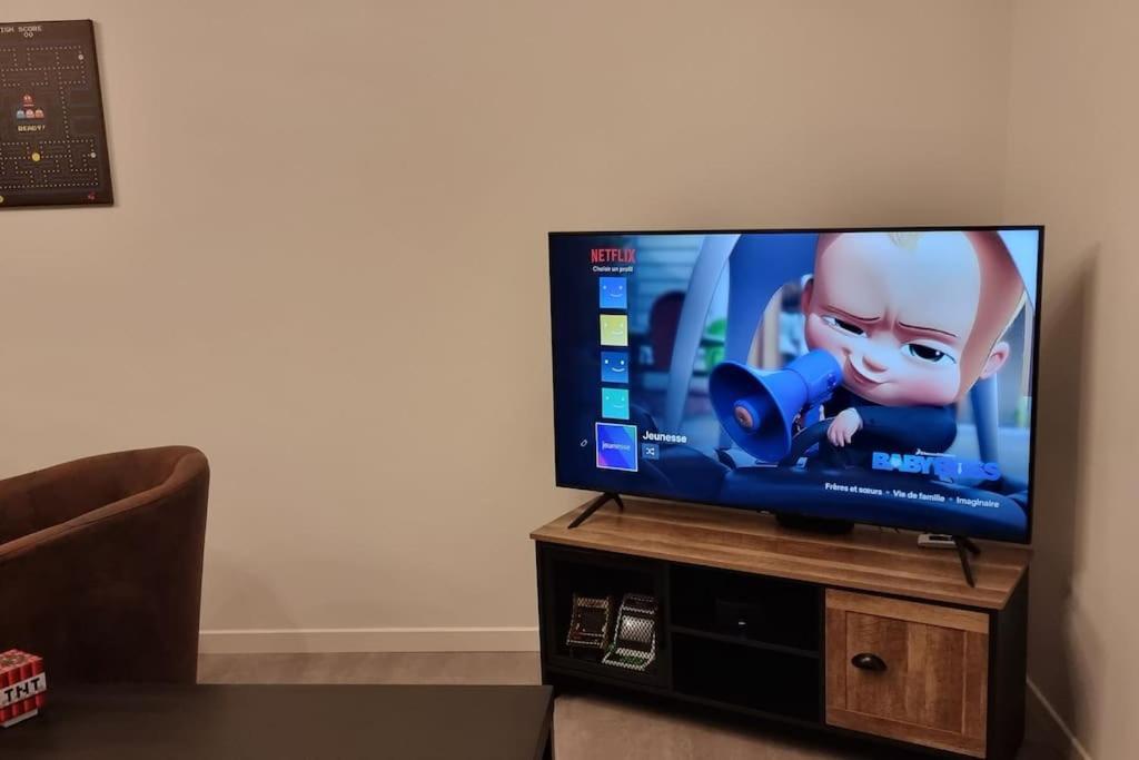 Belle Maison Climatisee Renovee Pac-Man Entre Collegues, Amis, Famille - Barbecue - Netflix - Prime - Baby Foot 50Cts Saint-Seurin-sur-l'Isle Ngoại thất bức ảnh
